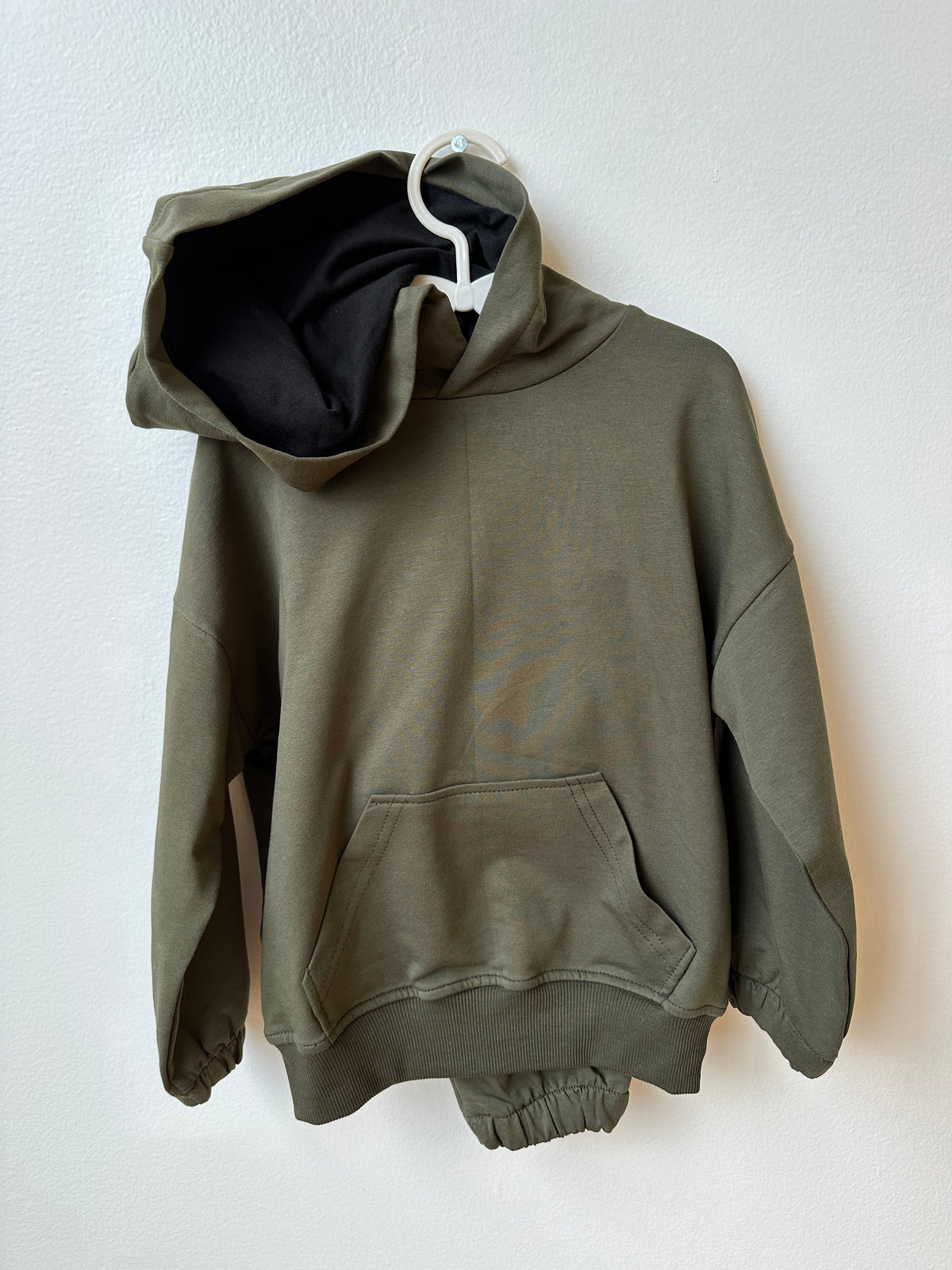 Olive Green Solid Color 2pcs, Long Sleeve Front Pocket Hoodie and Comfy Jogger Pants Set